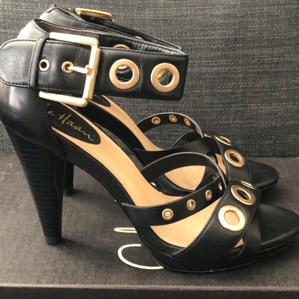 Cole Haan Air Whitney Black Sandal Size 5.5